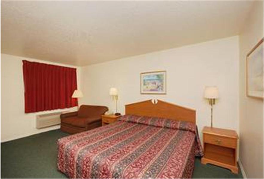 Summit Inn Hempstead חדר תמונה